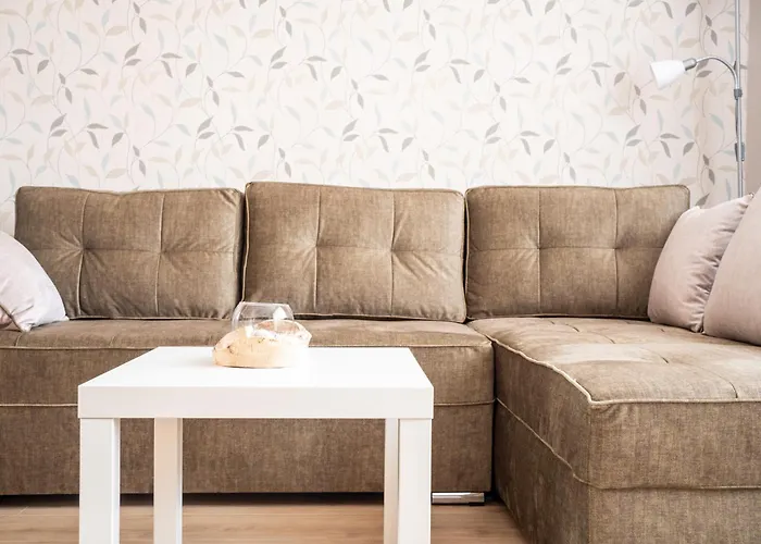 Center And Old Town Appartamento