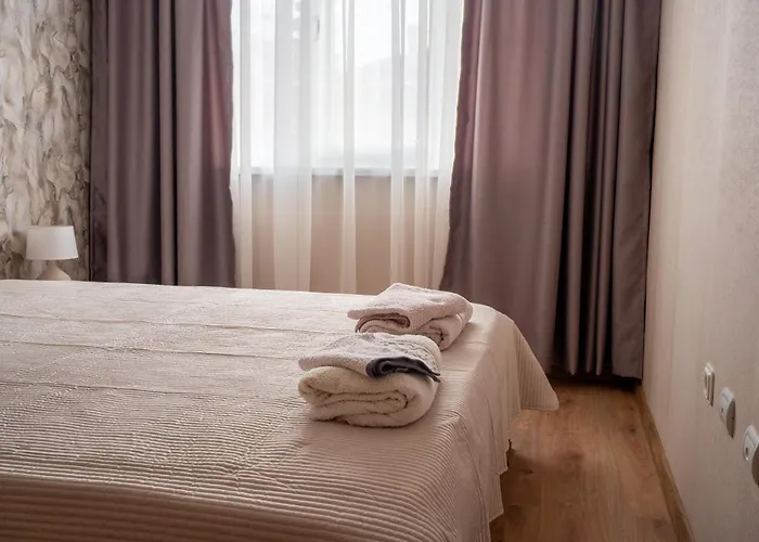 Center And Old Town Apartment